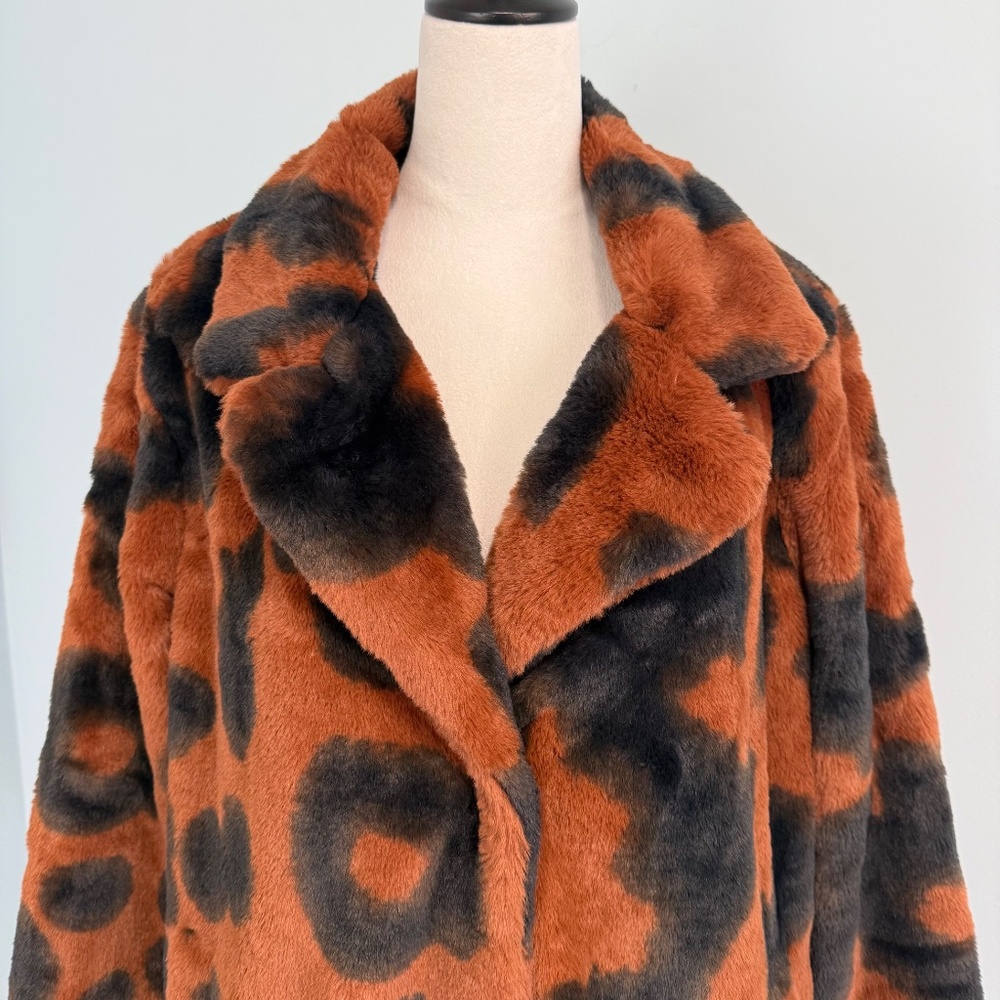 Stoosh Cowhide Print Faux Fur Coat Size XL - Picture 3 of 13